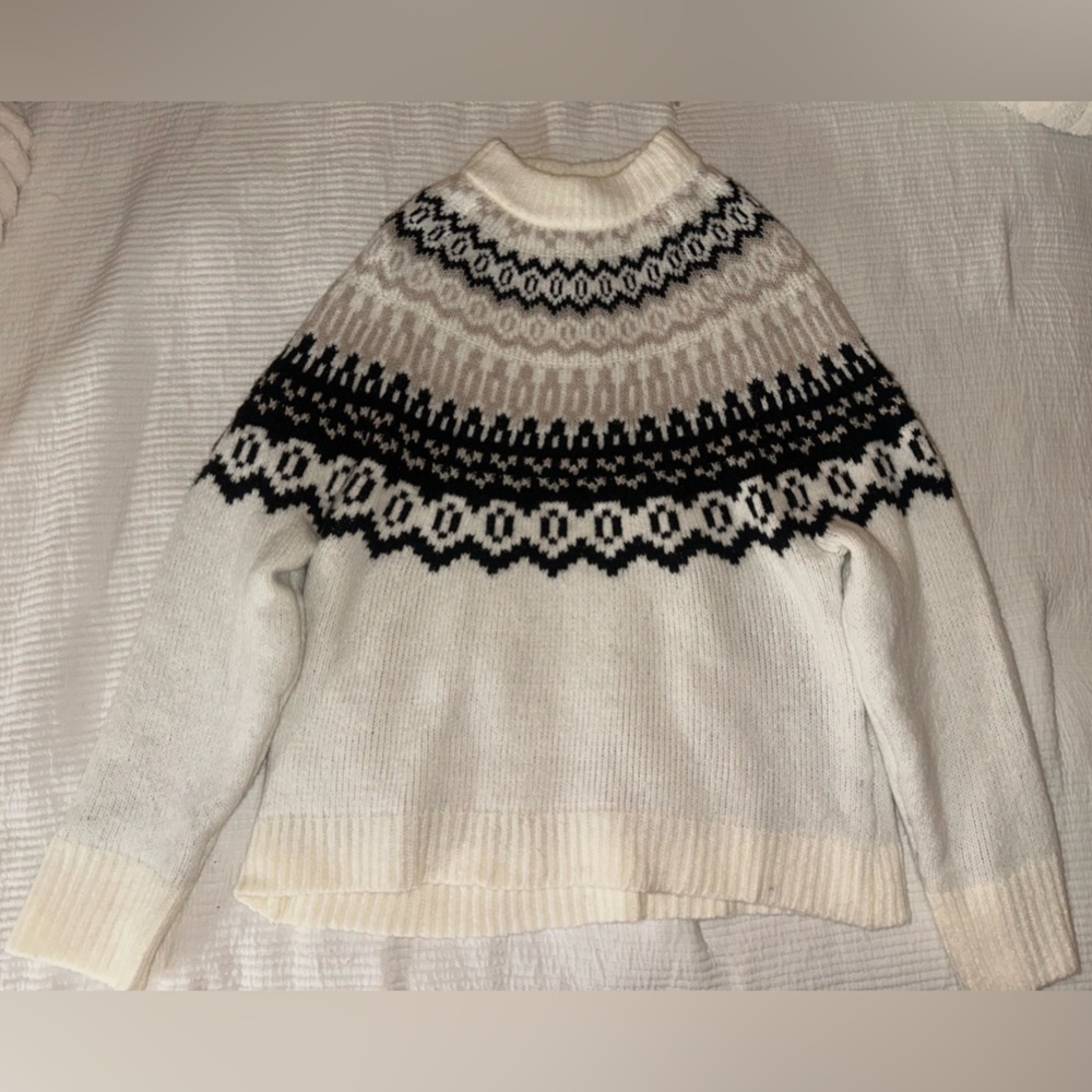 Cozy Nordic Pattern Sweater - Black and Cream